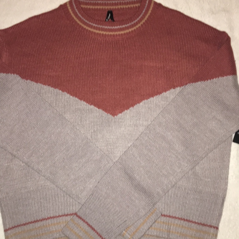 Attitude Unknown Sweater - Picture 7 of 7